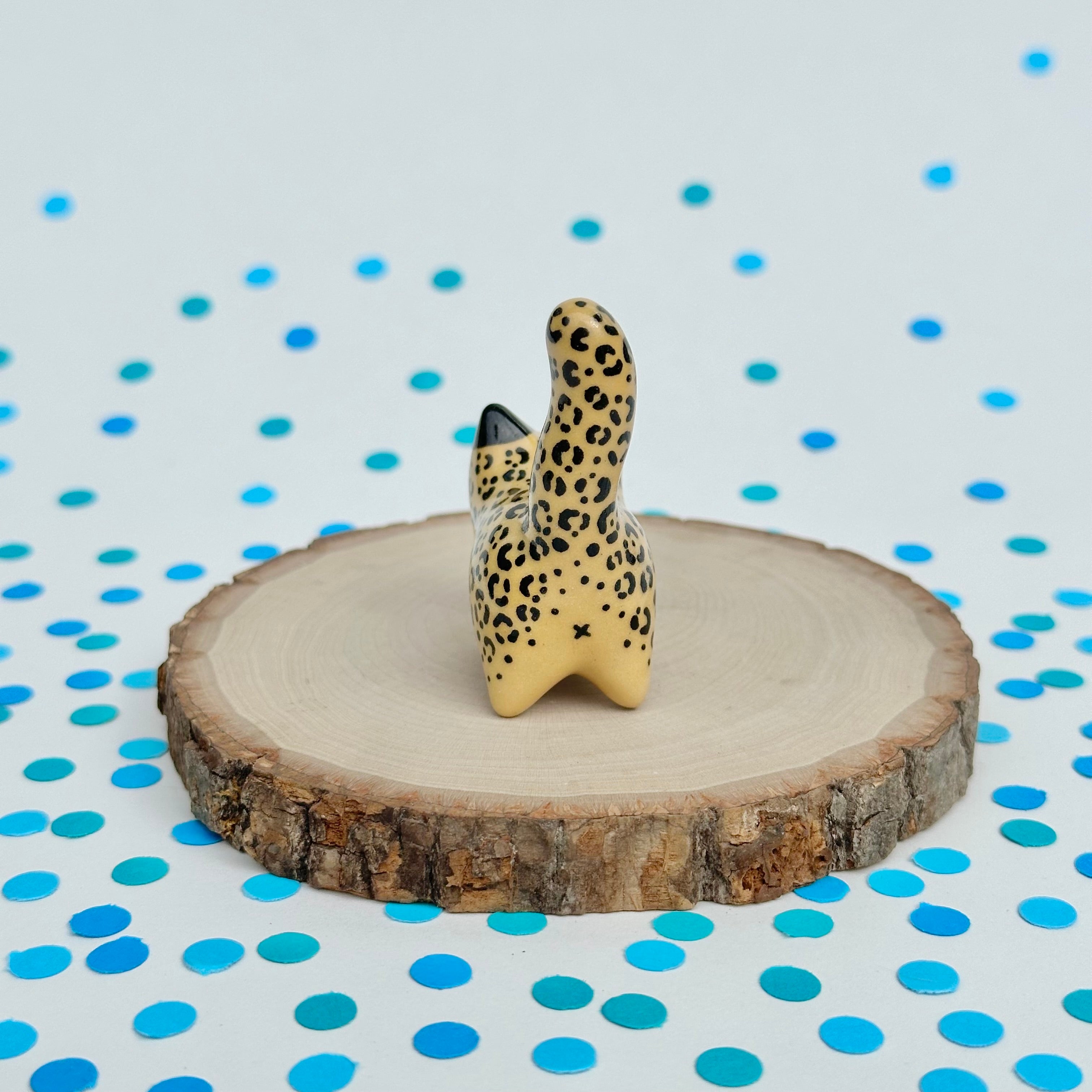 Leopard Mini Mew (Colored Porcelain - Yellow)